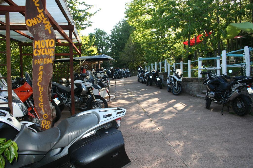 Hotel Sa Muvara Aritzo Esterno foto